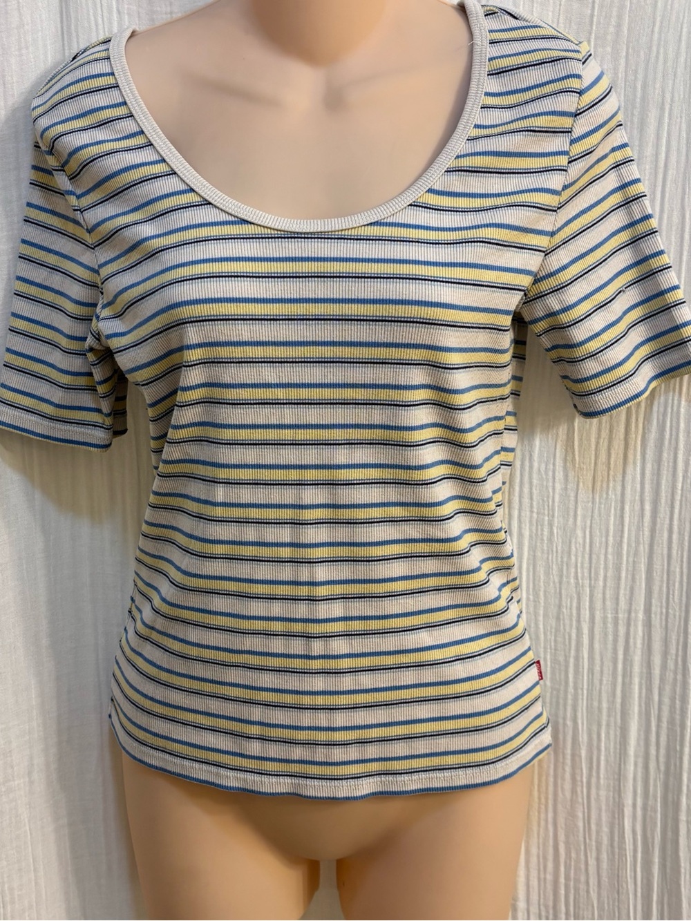 Levi's 90’S Granola Grunge Striped Scoop Neck Ribbed Tee Shirt Size Medium